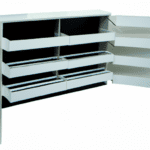 vitrineskab i metaljern